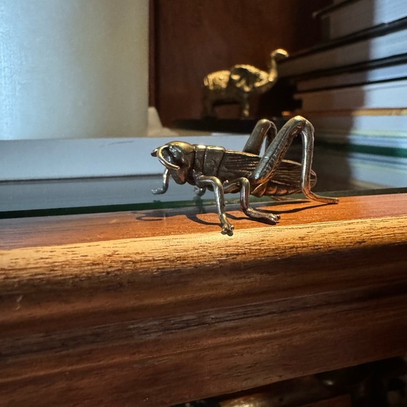 Solid Brass Grasshopper Cricket Vintage-style Sculpture Desk Decor - Picture 7 of 11